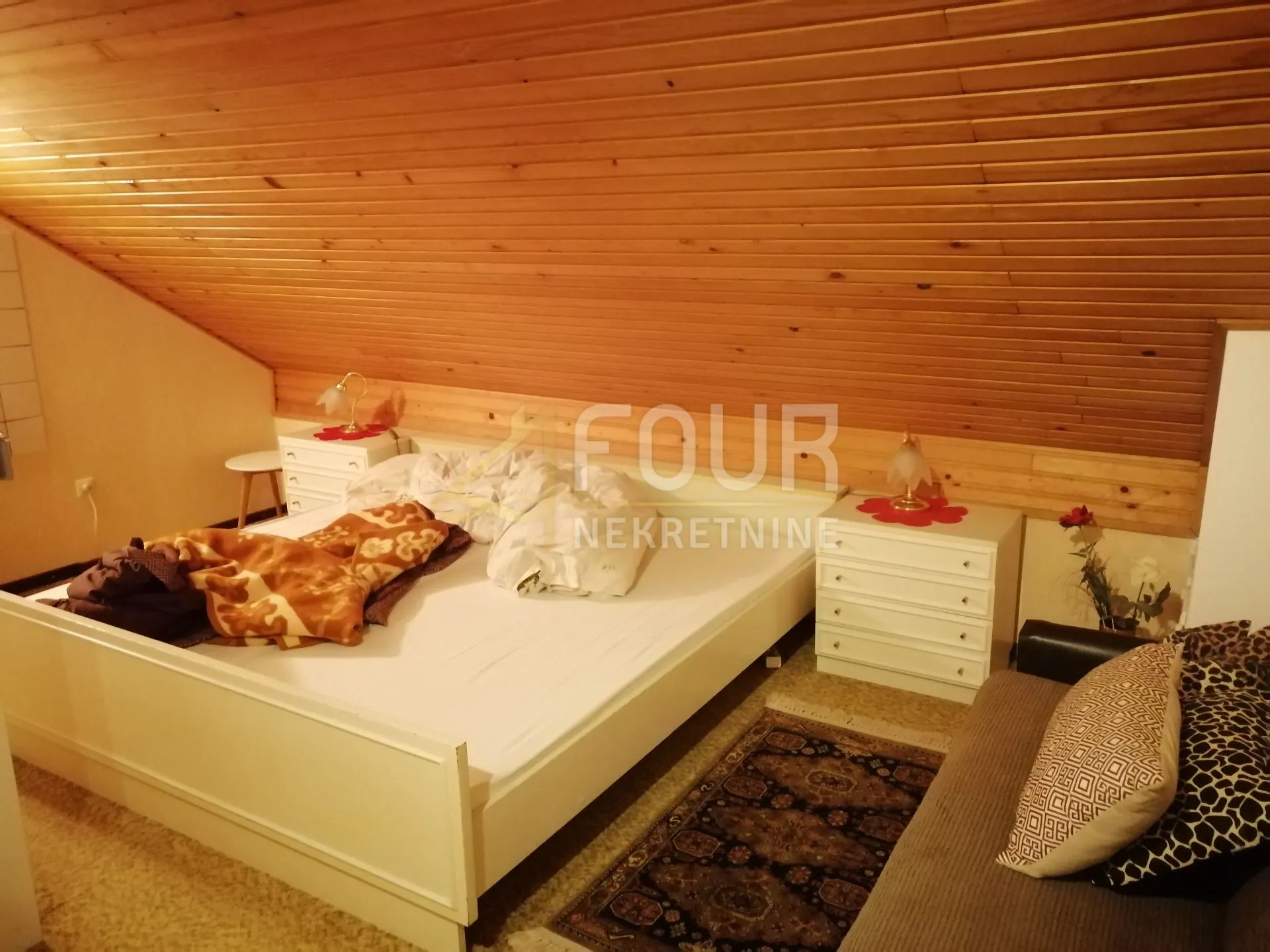 gorski kotar, brod na kupi, kuća 400m2 s velikom okućnicom - slika 15