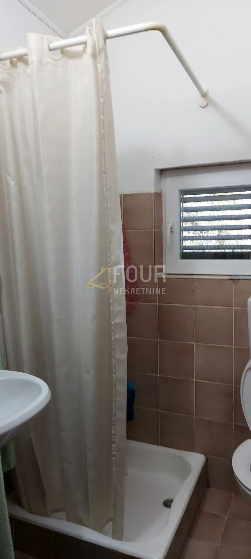 istra, banjole, 81m2, 4s+db - slika 12