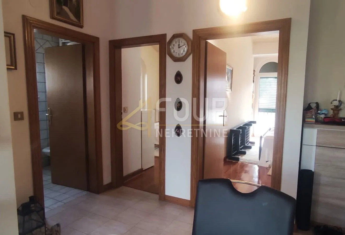 otok krk, malinska, 2s+db, apartman s terasom i pogledom na more - slika 6