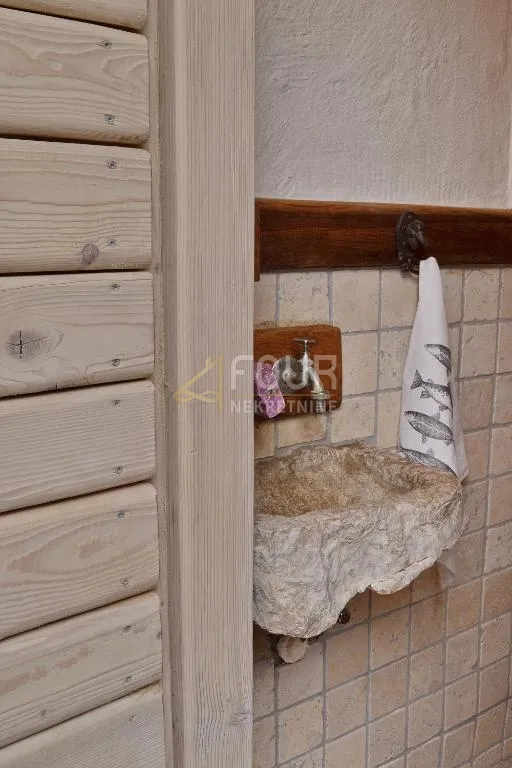 otok krk, malinska - okolica, kuća u nizu s bazenom - slika 24