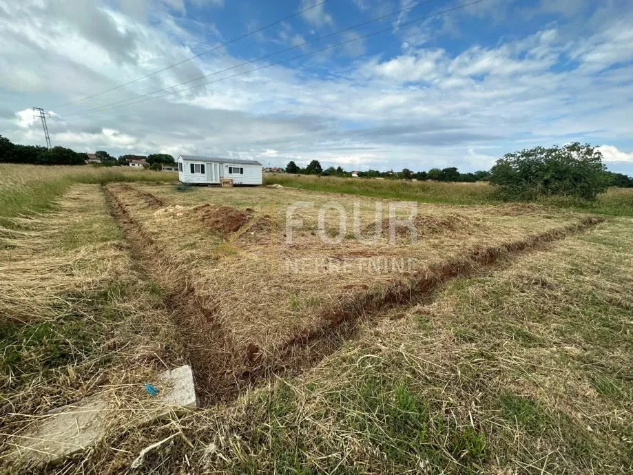 Istra, Šišan, poljoprivredno zemljište 500m2 - Šišan, Ližnjan