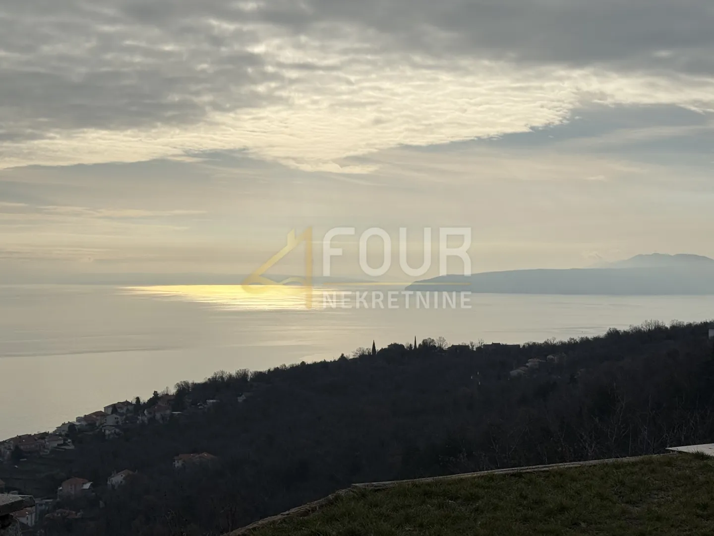 poljane, samostojeća kuća s bazen, 300m2 - slika 26