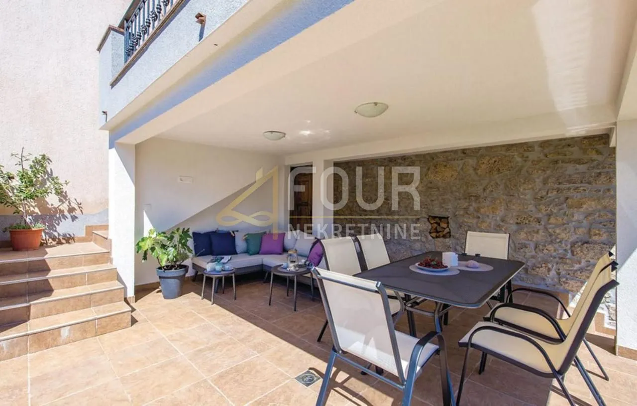 najam, matulji - okolica, zvoneća, kuća 100m2, okućnica 346m2 - slika 15