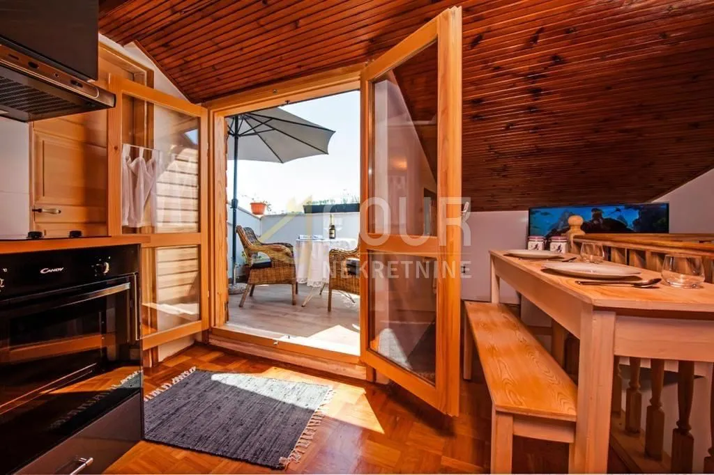 istra, rovinj, kuća u samom centru, 2 terase, pogled na more - slika 10