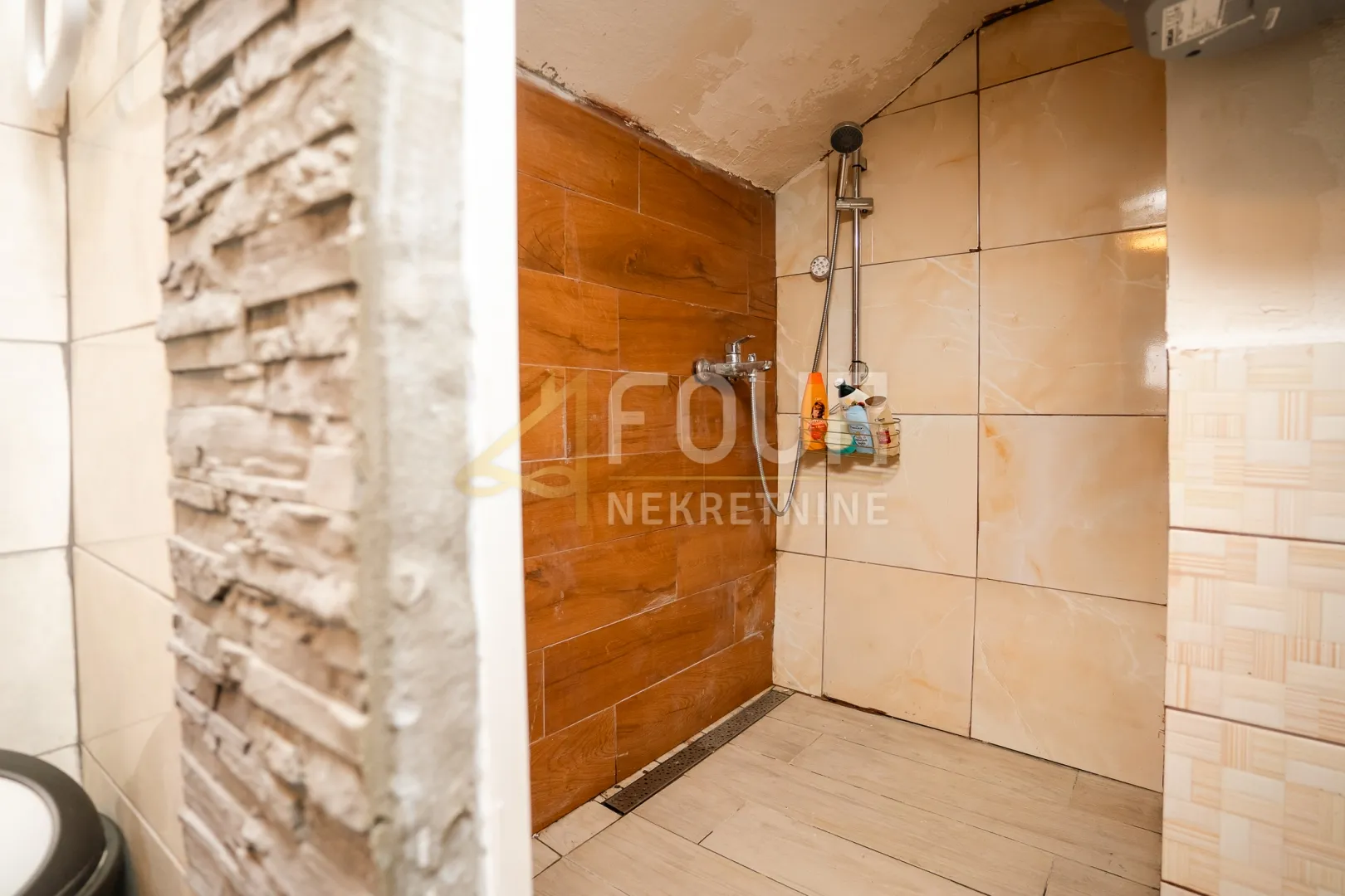 gorski kotar, mrkopalj, 200m2, samostojeća kuća - slika 31