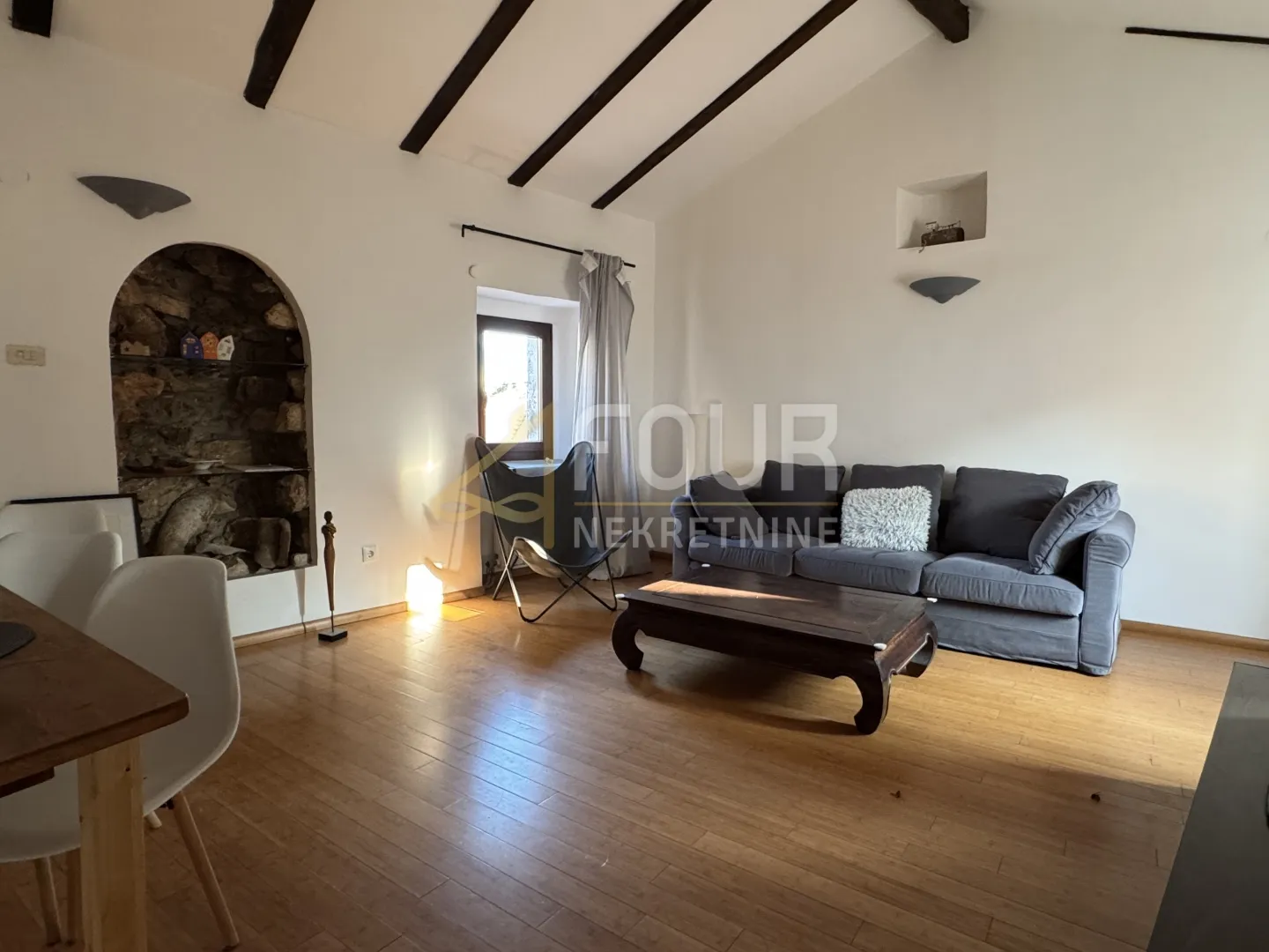 Rijeka, Trsat, 62.86m2 stan 1s+db i studio apartman 21.02m2