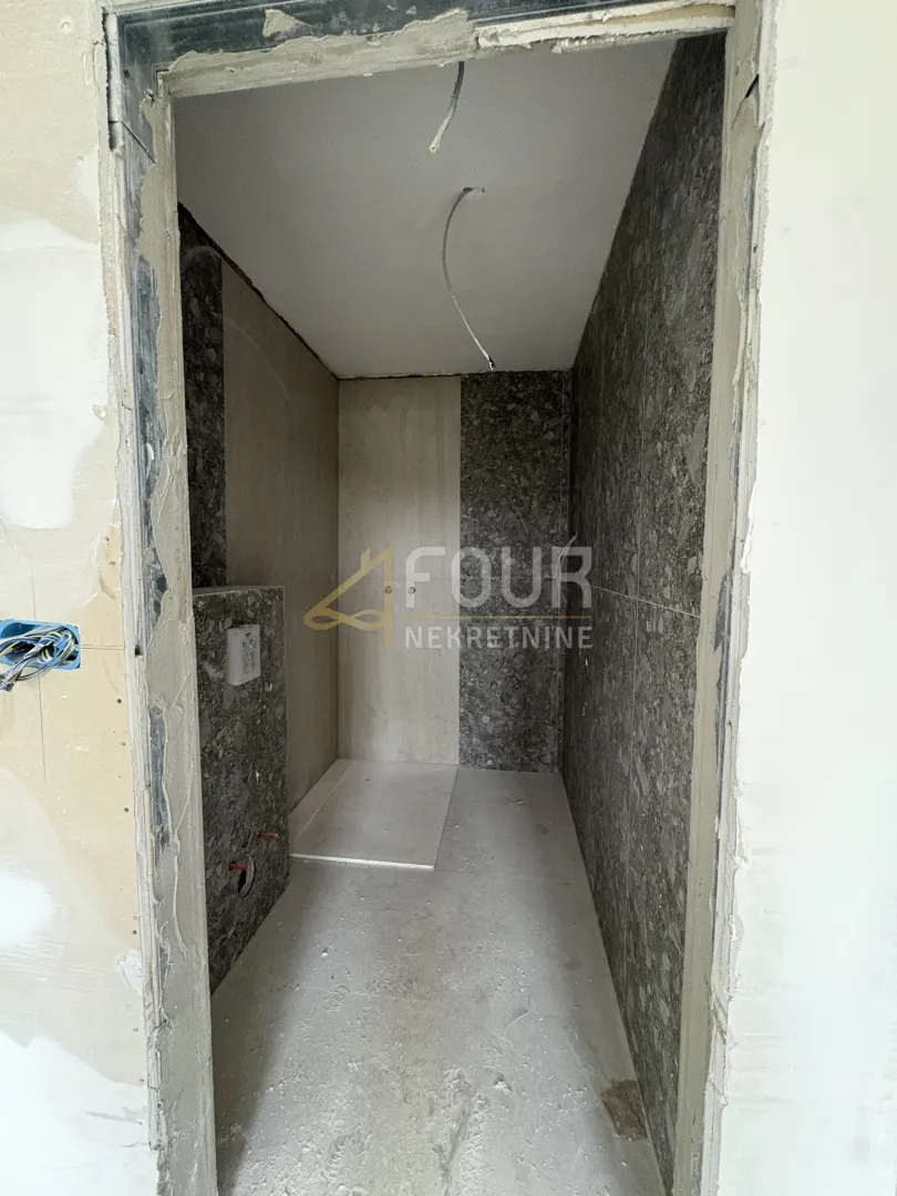 istra, fažana, novogradnja, 138.81m2, stan s galerijom, lođa - slika 10