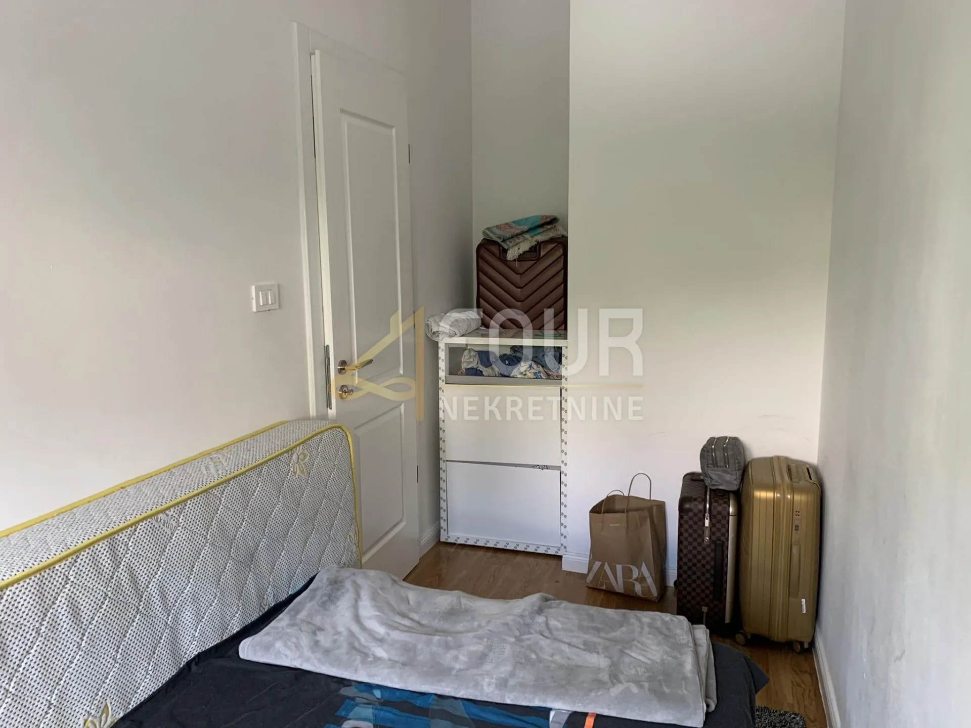 rijeka, centar, 101.39m2, uređen 3s+db, balkon - slika 12
