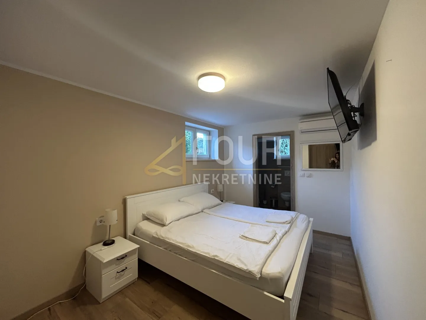 istra, barban - okolica, vila s bazenom, okućnica - slika 22