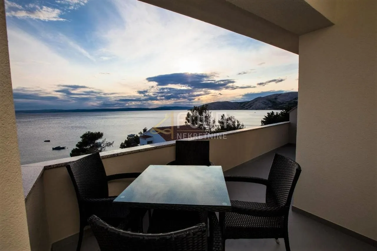 Otok Krk, Stara Baška, apartman 110m2, 1. red do mora - Stara Baška, Punat