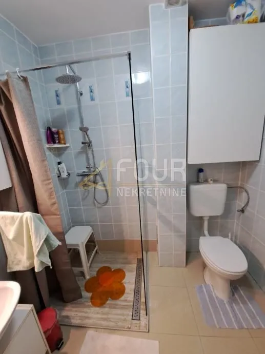 otok krk, kornić, 96.86m2, 3s+db, terase - slika 11