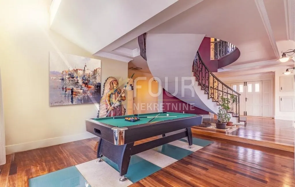istra, pula, samostojeća vila s bazenom, 458m2, blizina mora! - slika 9
