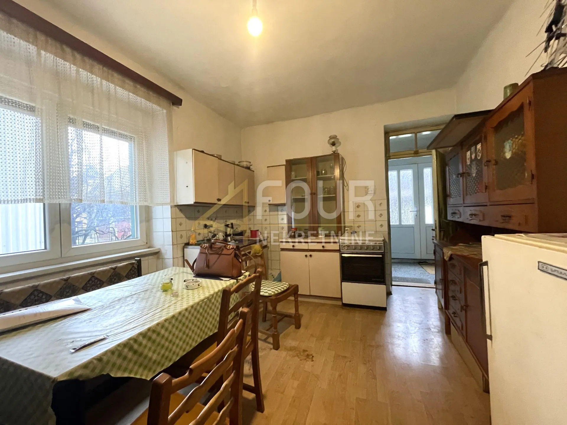 gorski kotar, delnice - centar, kuća s 3 stana - slika 3