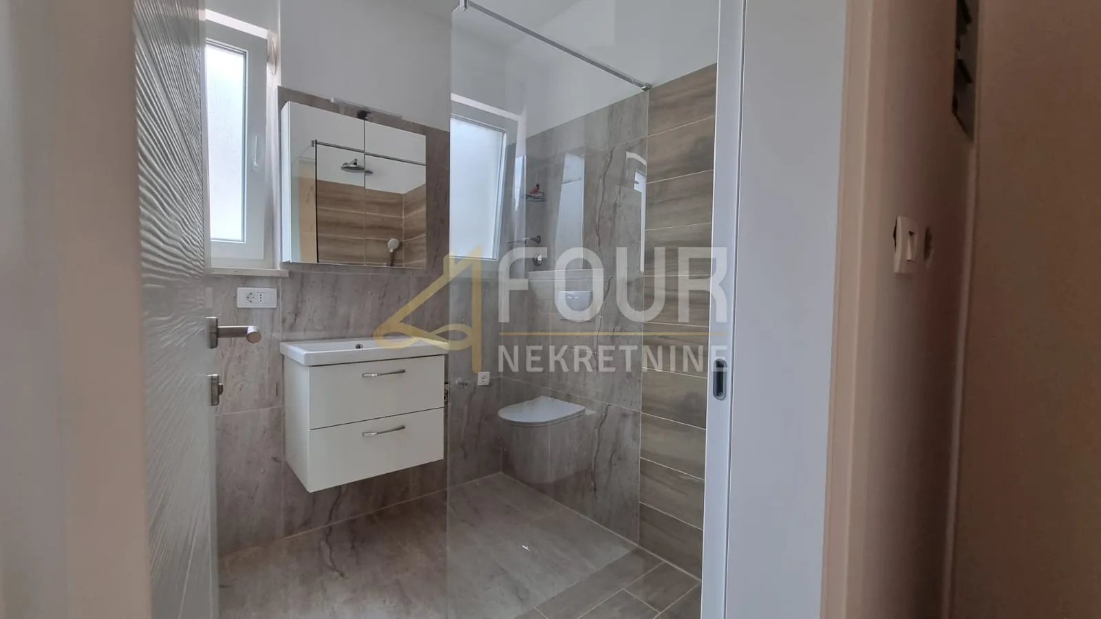 otok krk, njivice, stan 95m2, novogradnja, pogled na more - slika 8