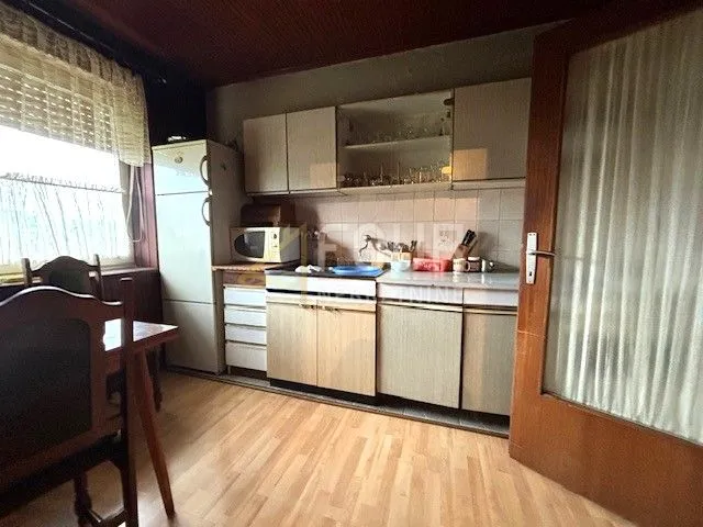 Gorski Kotar, Brod Moravice, samostojeća kuća, 300m2