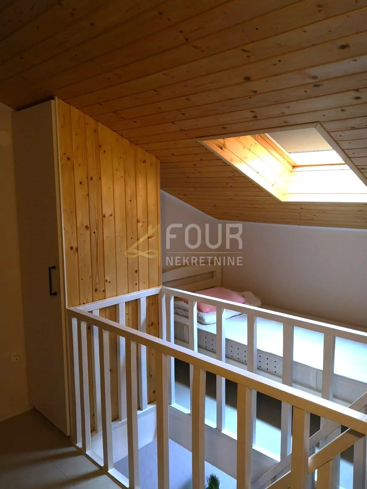 novi vinodolski, 51.25m2, 2skl, balkon - slika 8