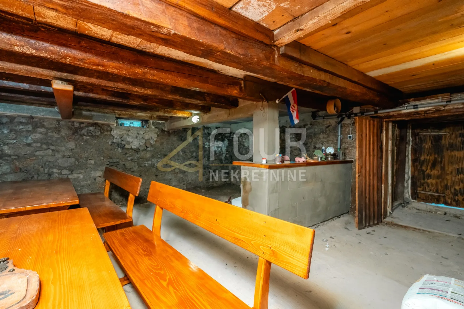 gorski kotar, mrkopalj, 200m2, samostojeća kuća - slika 44