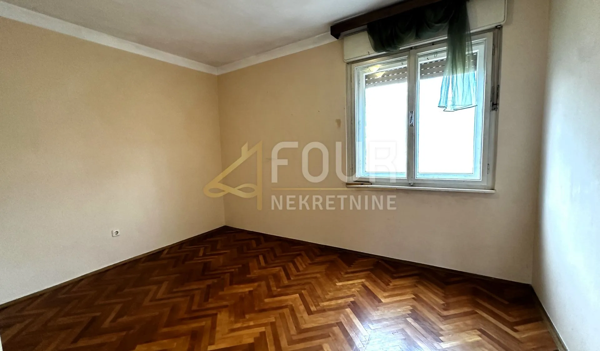 rijeka, trsat, 74.83m2, 3s+db, pogled na more, lođa, okućnica - slika 9