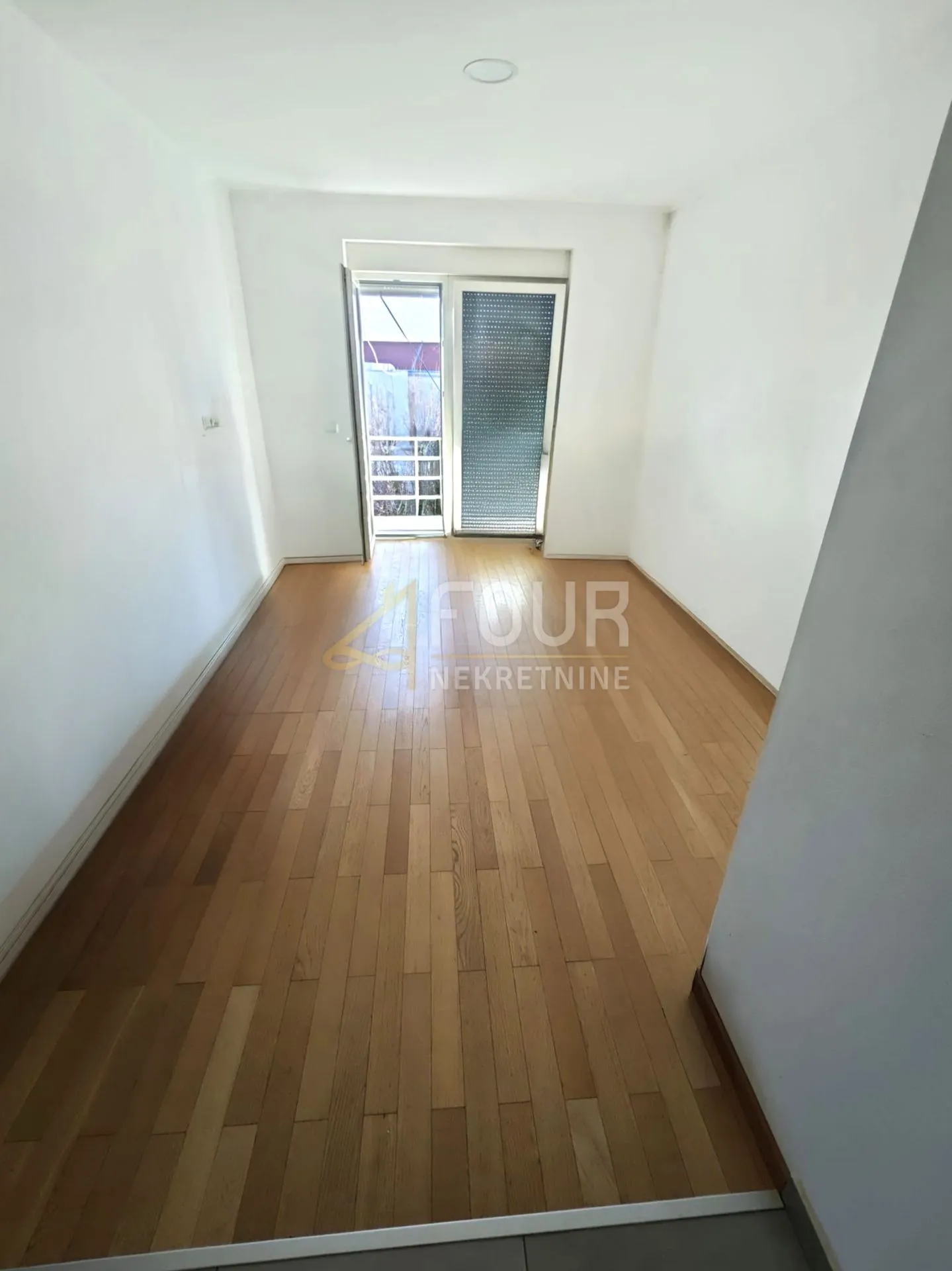 crikvenica, 52m2, 2skl, 2 balkona, 150m od mora - slika 3