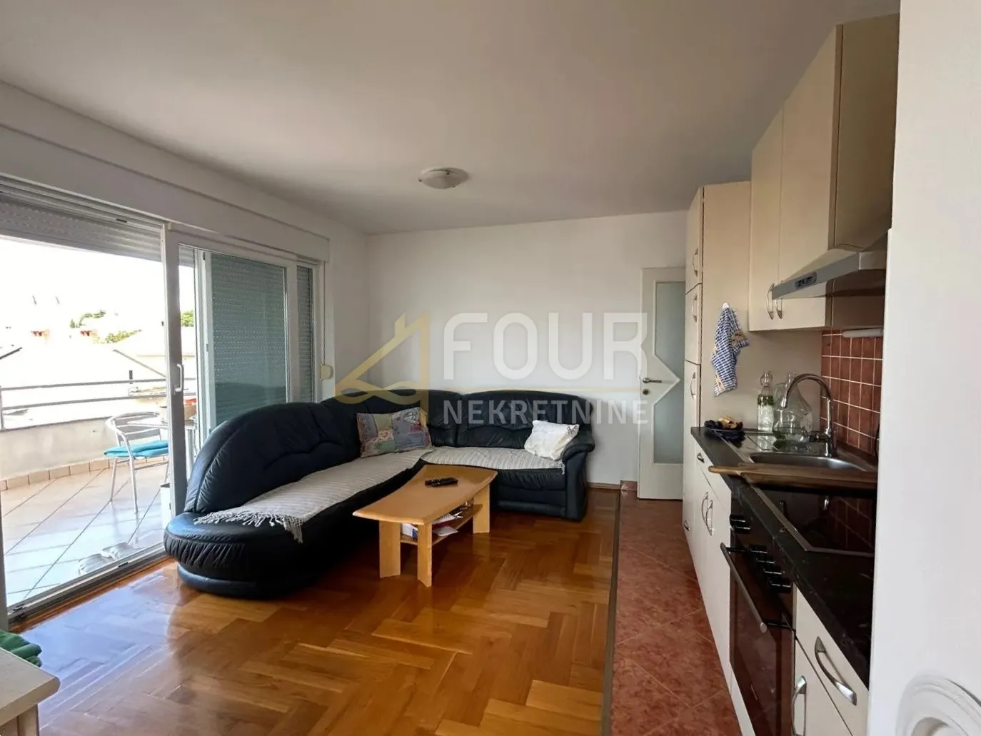 Crikvenica, 1s+db, 58.39m2, lođa, pogled na more