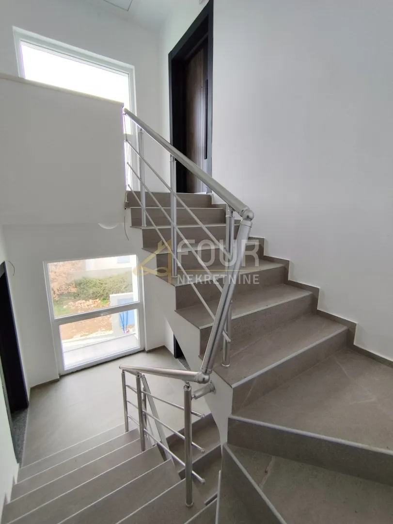 istra, medulin, novogradnja, 2s+db, balkon - slika 12