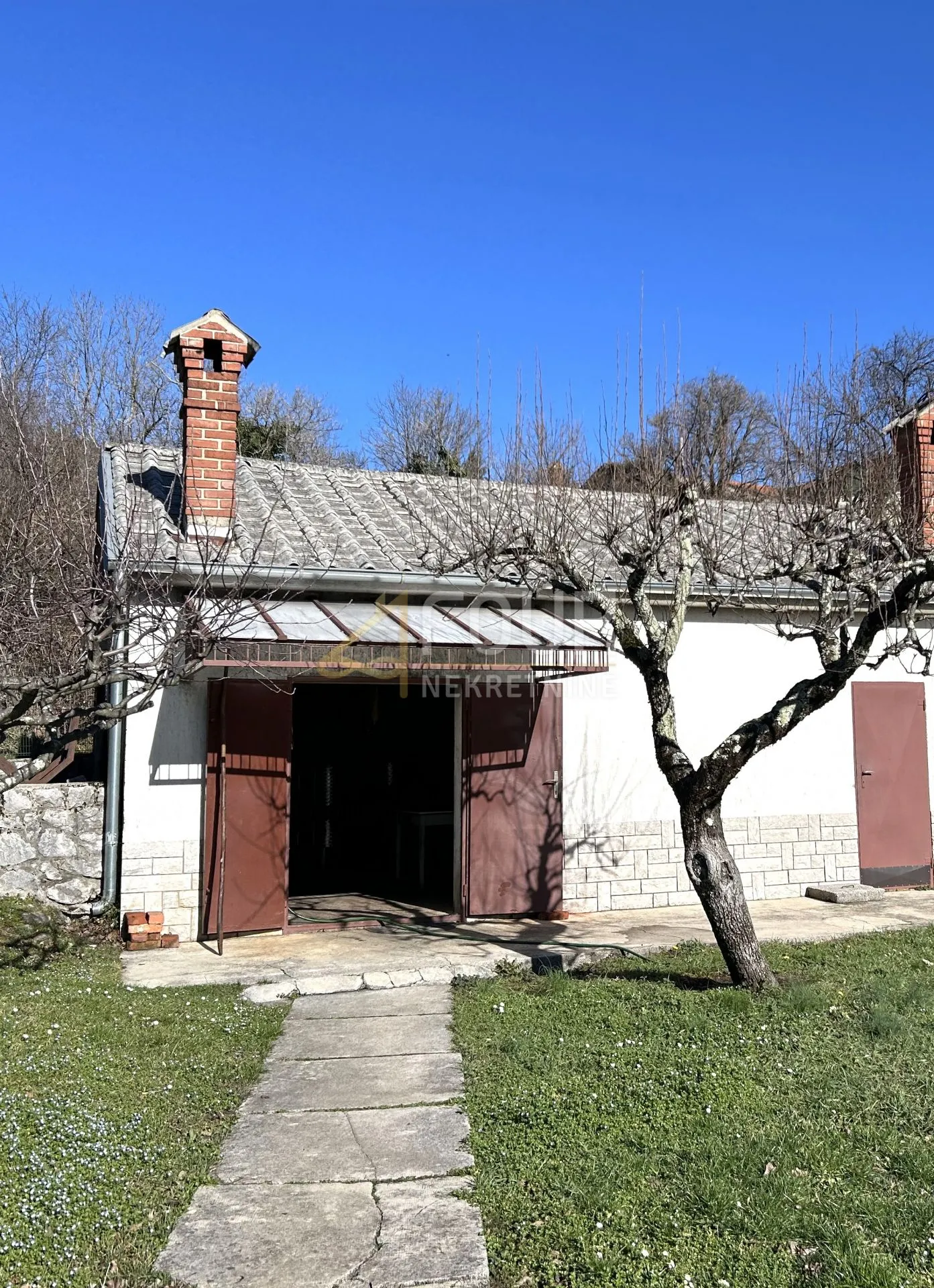 saršoni, prostrano imanje - kuća s 3 stana, poslovnim prostorom i pomoćnim objektom - slika 41