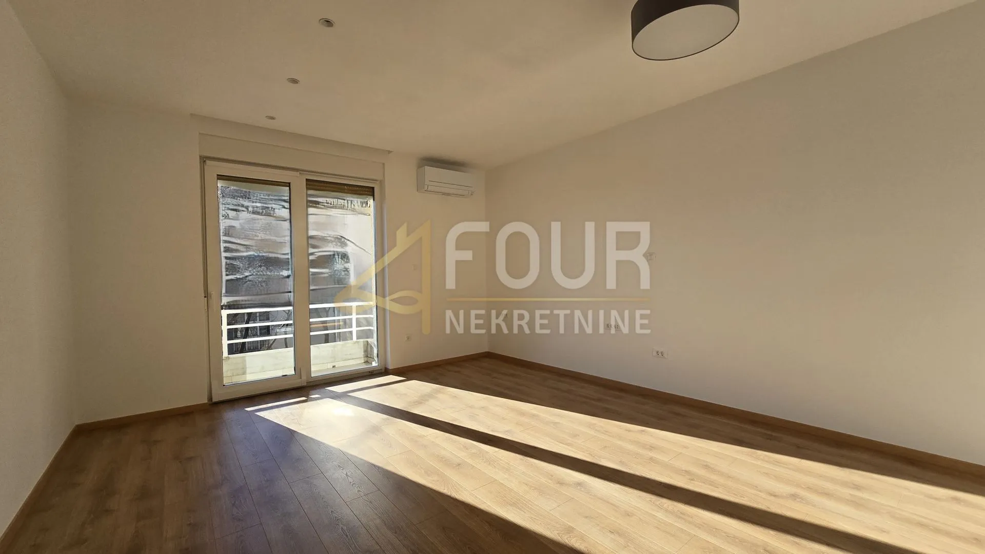 rijeka, vojak, 97m2, 3skl, balkon - slika 2