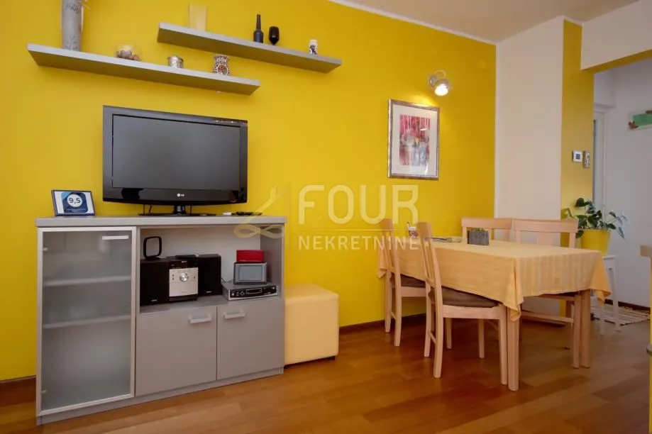 istra, pula, 61.85m2, uređen stan s dvije lođe - slika 2