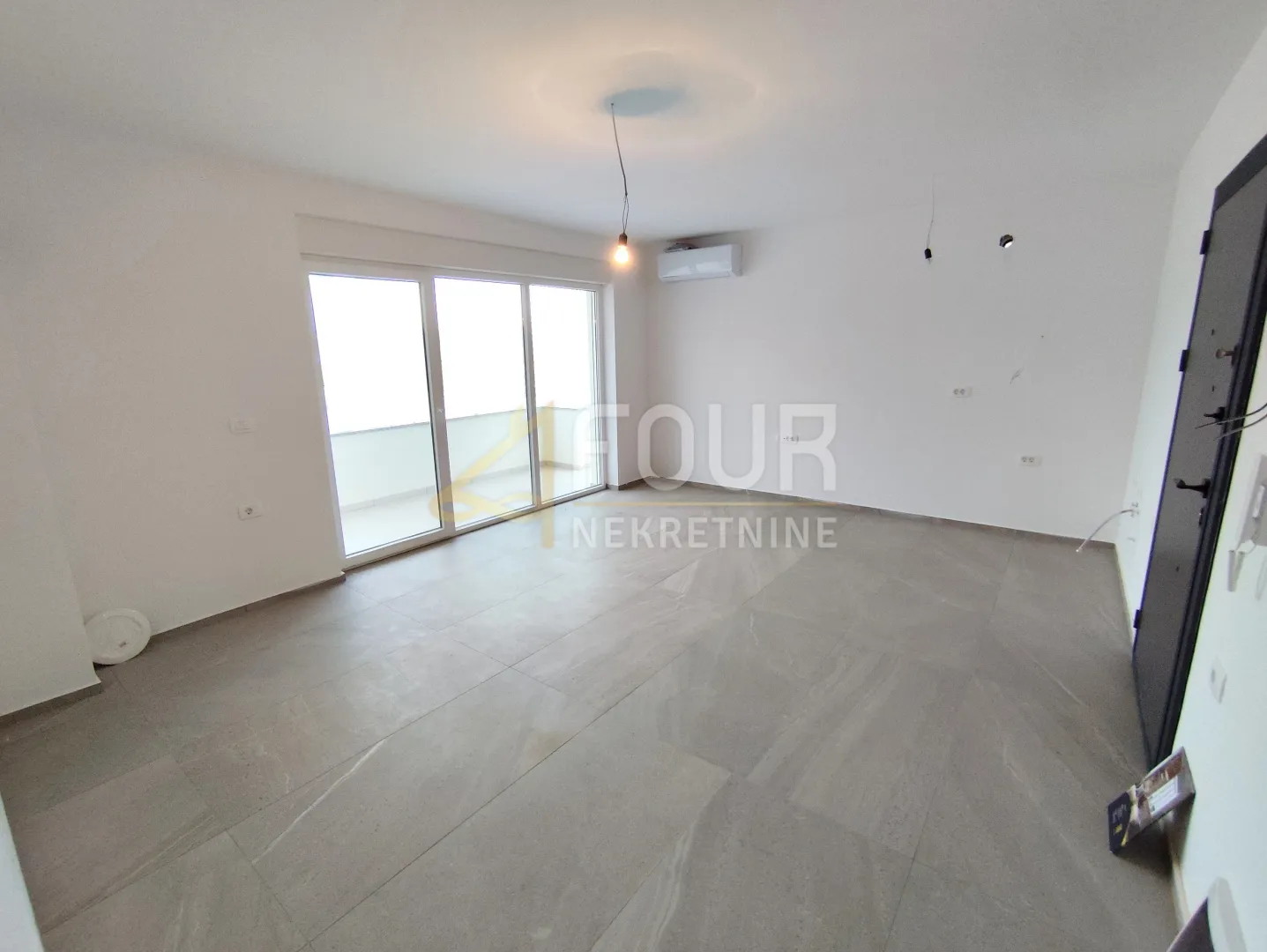 istra, medulin, novogradnja, 2s+db, balkon - slika 2