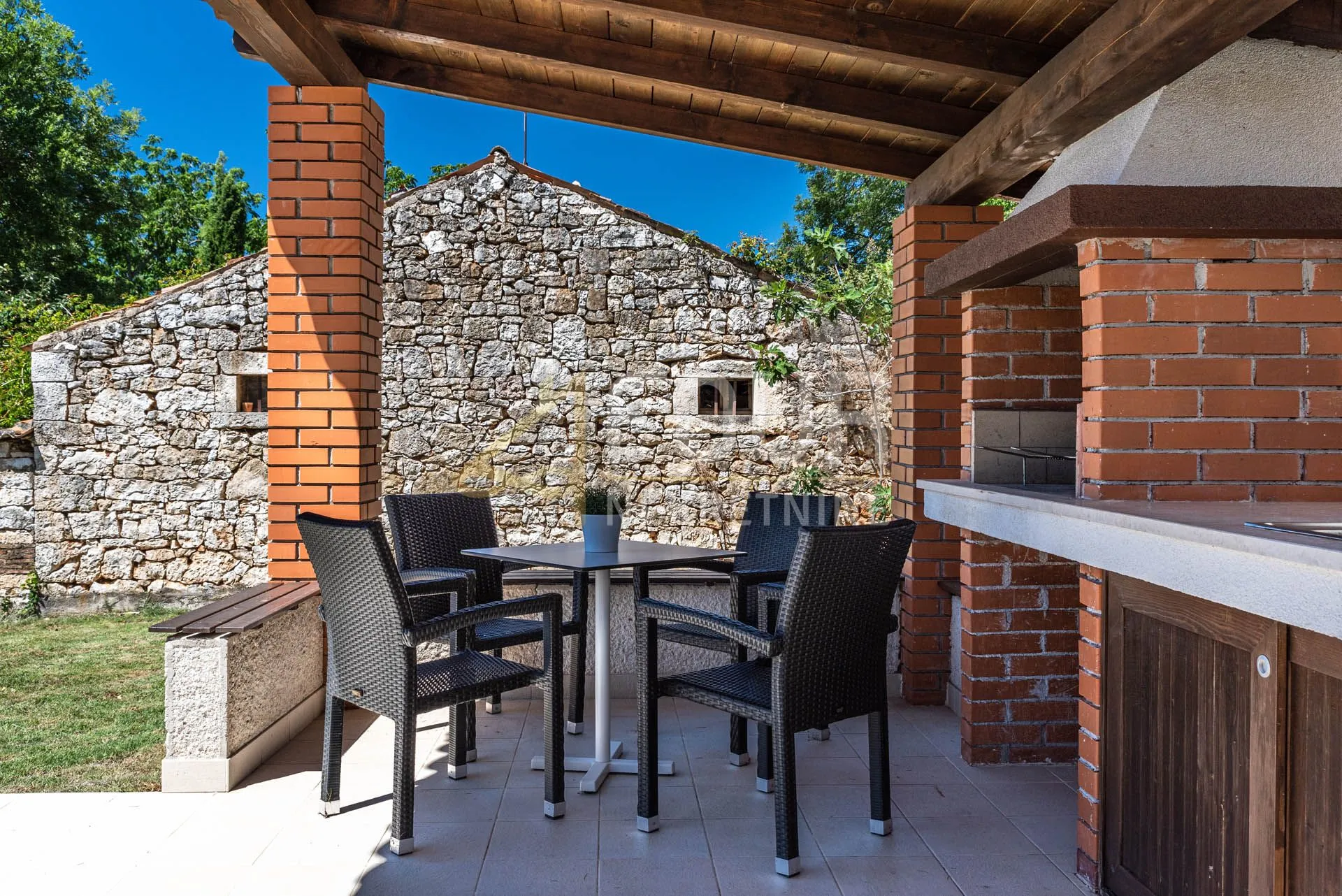 istra, višnjan, 3 prekrasne vile s bazenima - slika 23