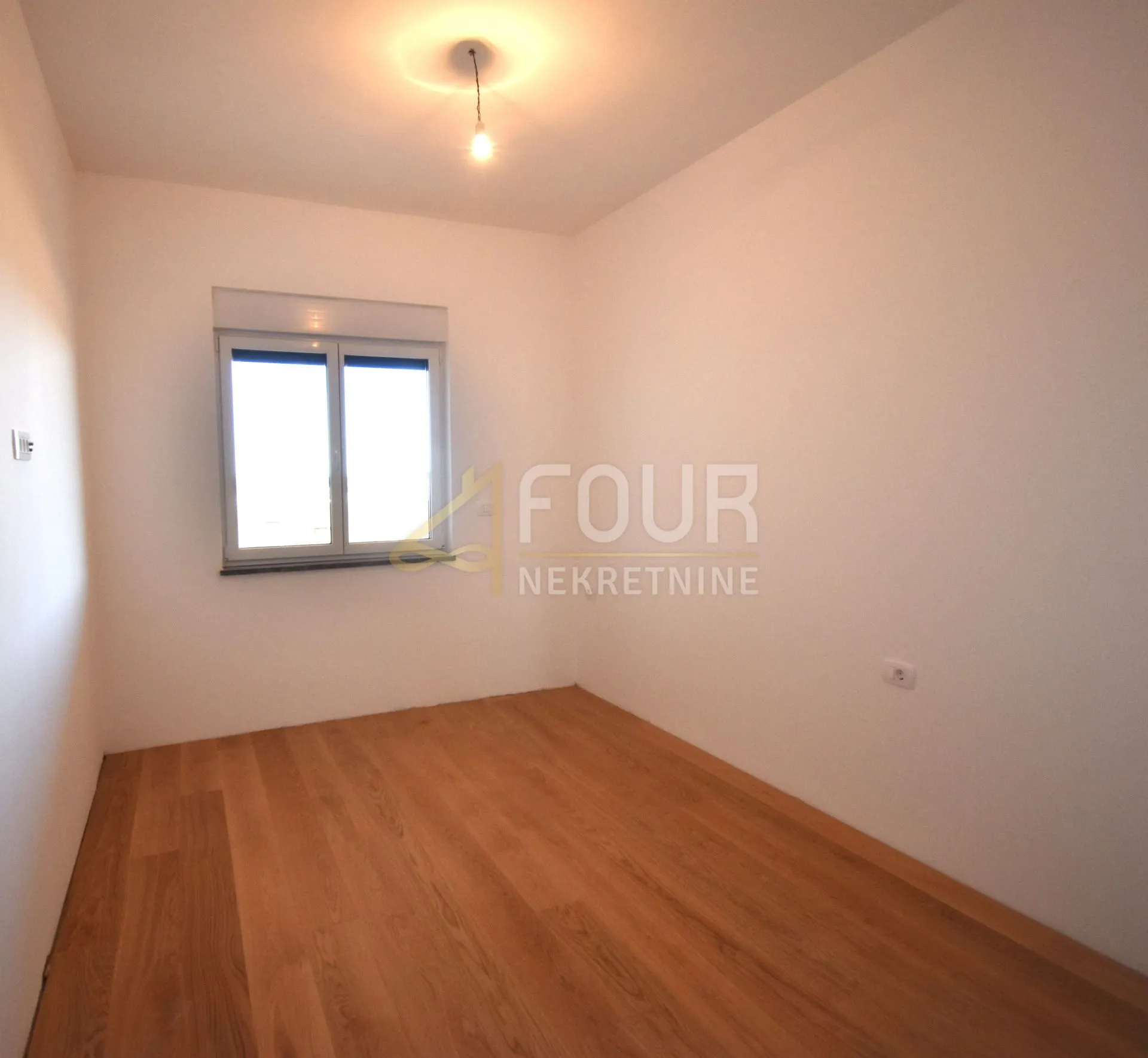 istra, banjole, novogradnja, 115m2, 2s+db, penthouse, lođa - slika 7