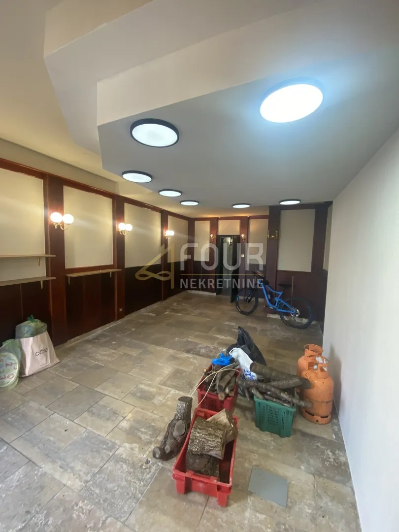 Zakup, Istra, Poreč, poslovni prostor, 40m2