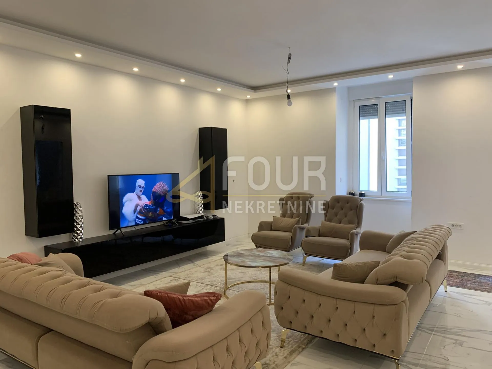 Rijeka, Centar, 101.39m2, uređen 3s+db, balkon