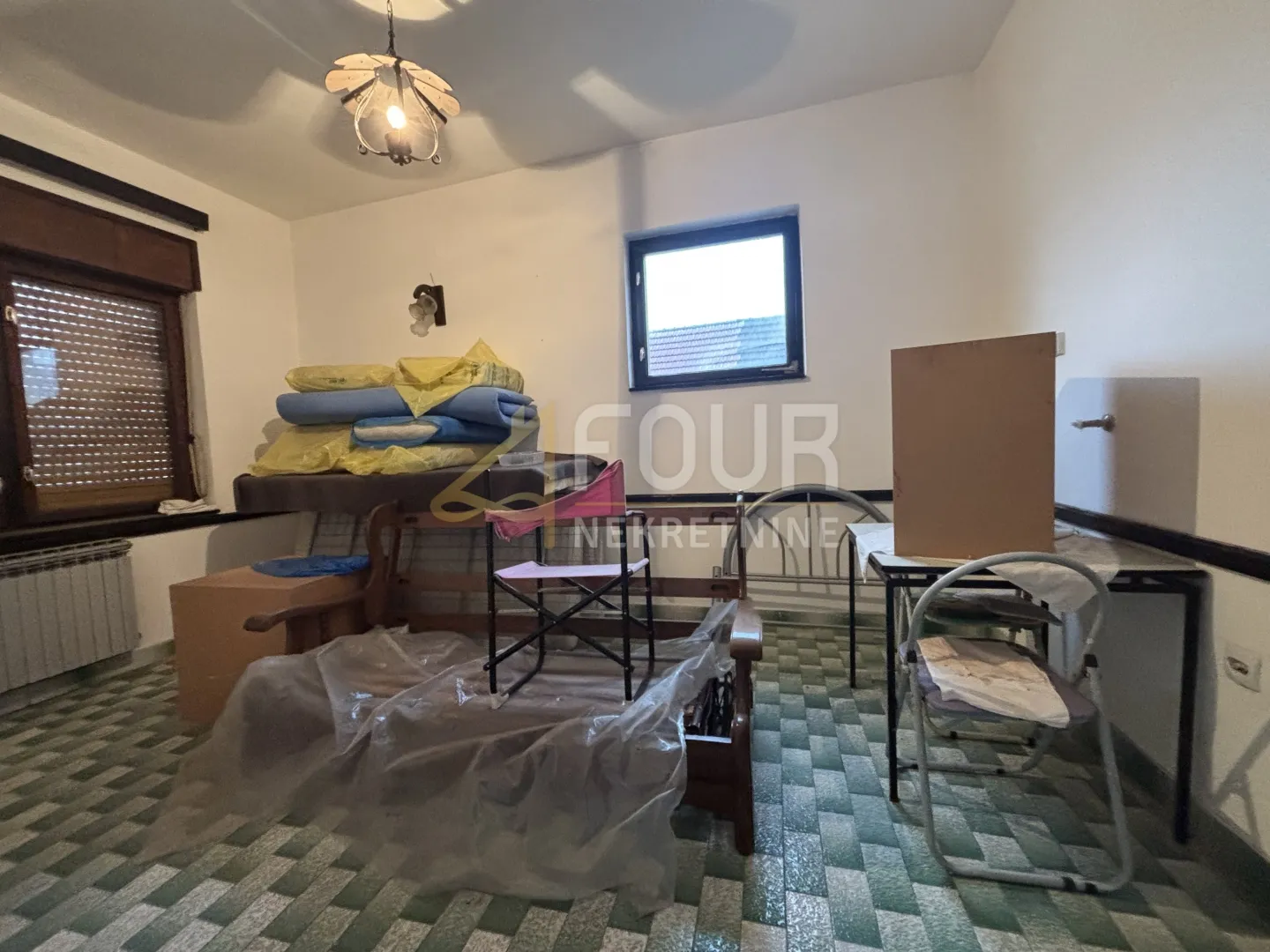 ogulin - centar, kuća stambeno poslovne namjene, garaža - slika 5