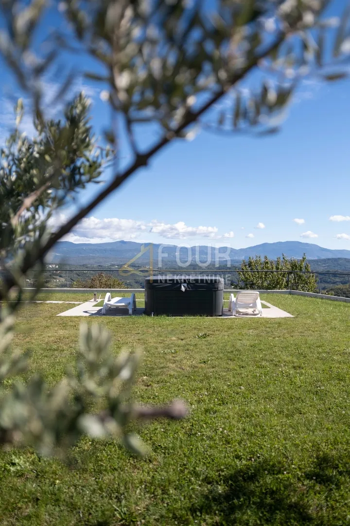 istra, buzet, luksuzna vila s bazenom - slika 4