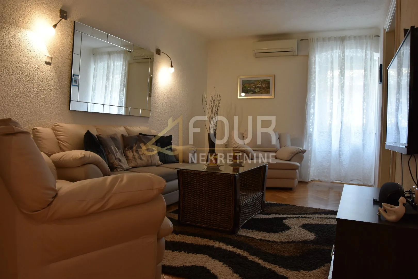 Rijeka, Centar, 73.20m2, 2s+db