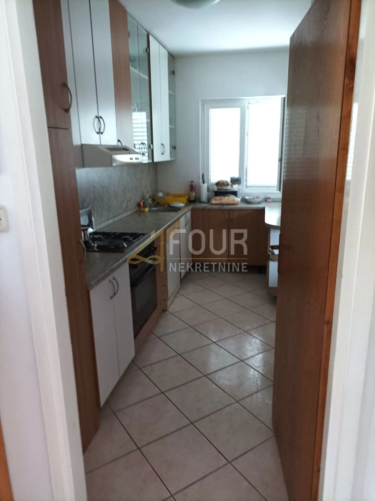 otok rab, supetarska draga, kuća s 5 apartmana, 1. red do mora - slika 2