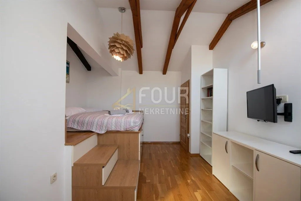 matulji, prekrasna vila s bazenom - slika 32