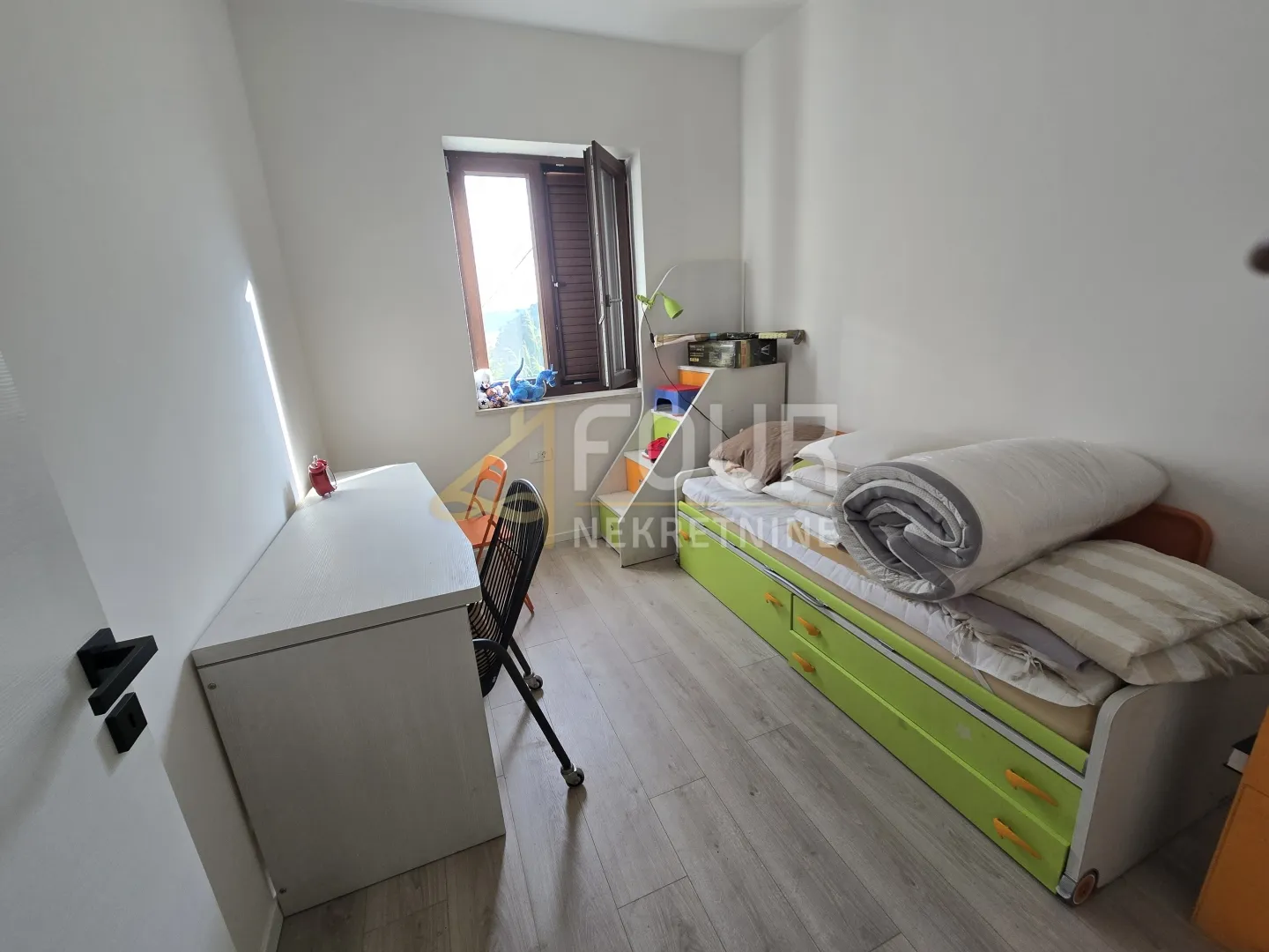 rijeka, bulevard, samostojeća kuća s 2 stana, garažom i poslovnim prostorom - slika 12