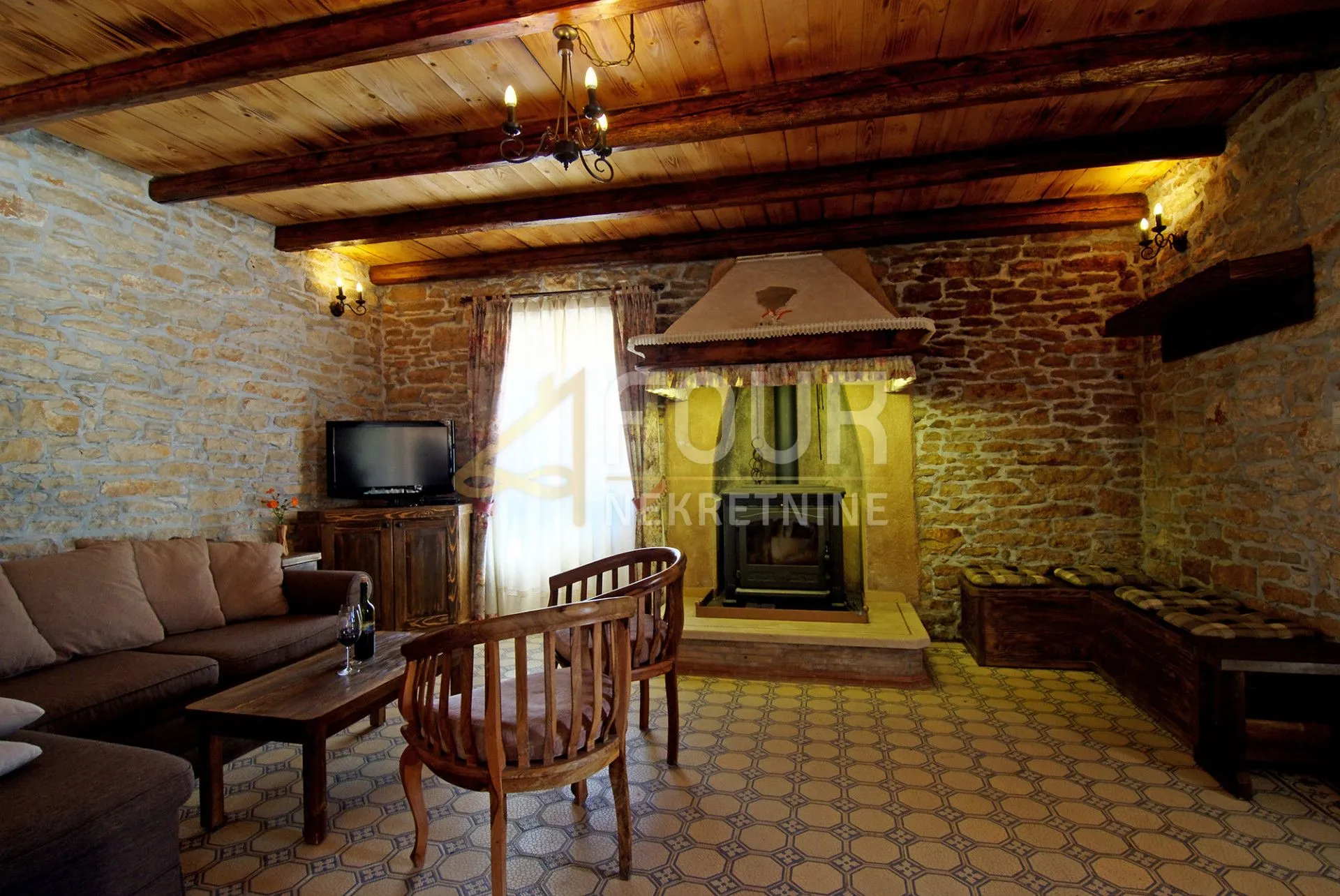 istra, barban, prekrasana vila s bazenom - slika 12