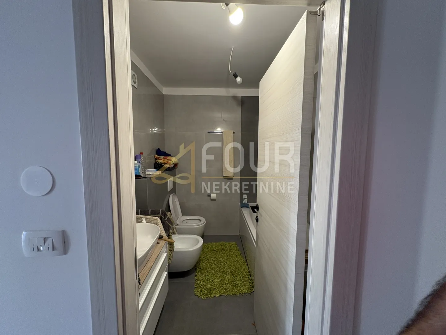 istra, šišan, novogradnja, 214m2, kuća s 2 stana + pomoćni objekt - slika 16
