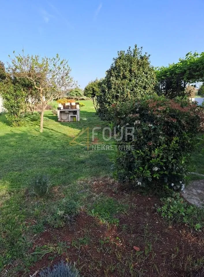 istra, loborika, građevinsko zemljište 1.305m2 - slika 4