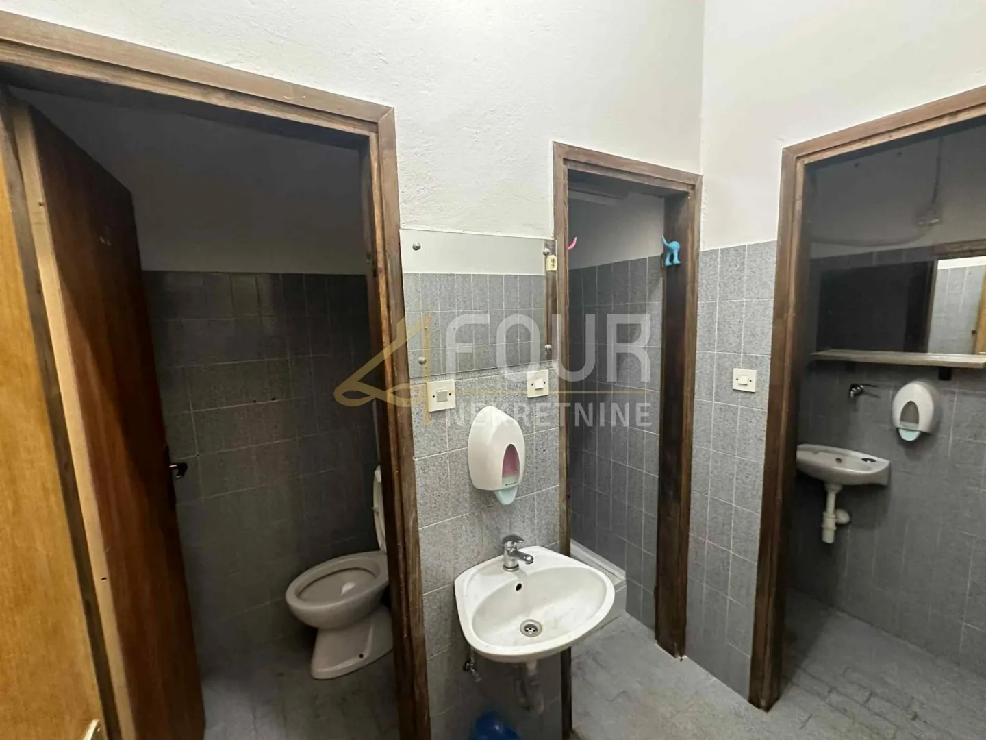 istra, poreč, samostojeća apartmanska kuća, 750m2 - slika 13