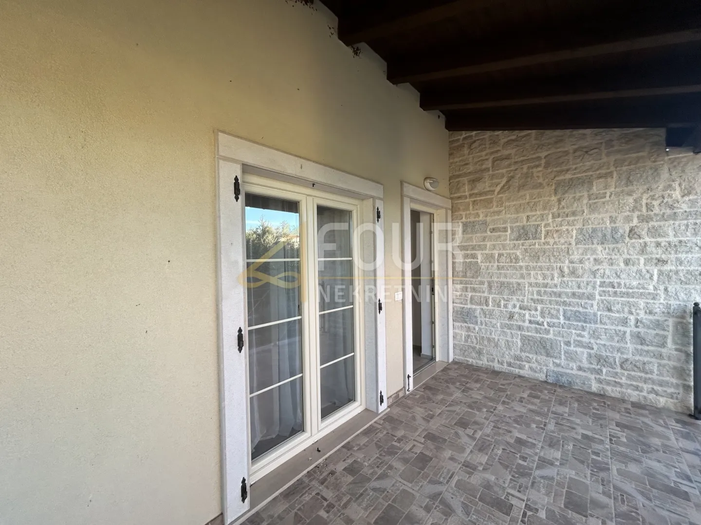 istra, barban - okolica, vila s bazenom, okućnica - slika 33
