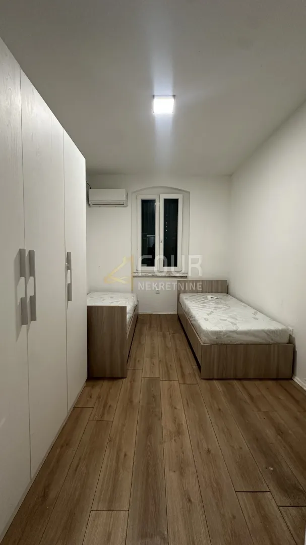 najam, rijeka, mlaka, 3s+db, 70m2 - do 7 radnika - slika 9