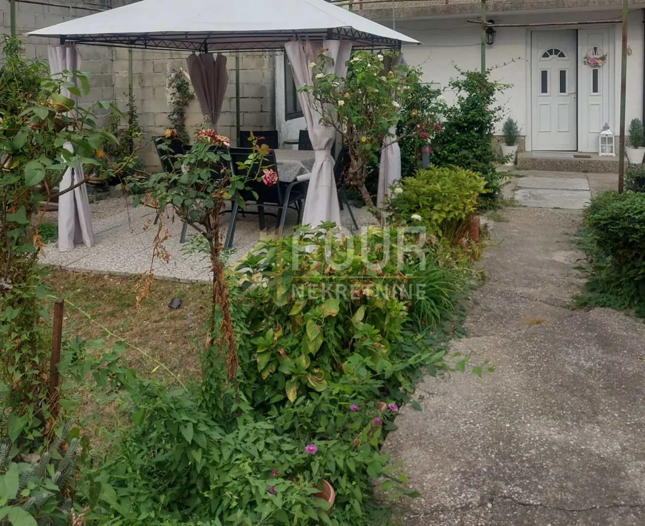 zagreb, trešnjevka, kuća s 2 stana, garažom i okućnicom - slika 18