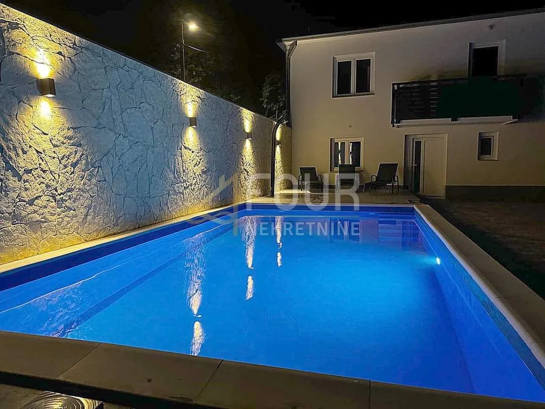 Crikveničko zaleđe, Drivenik, obnovljena kuća s bazenom, 150m2 - Drivenik, Vinodolska općina