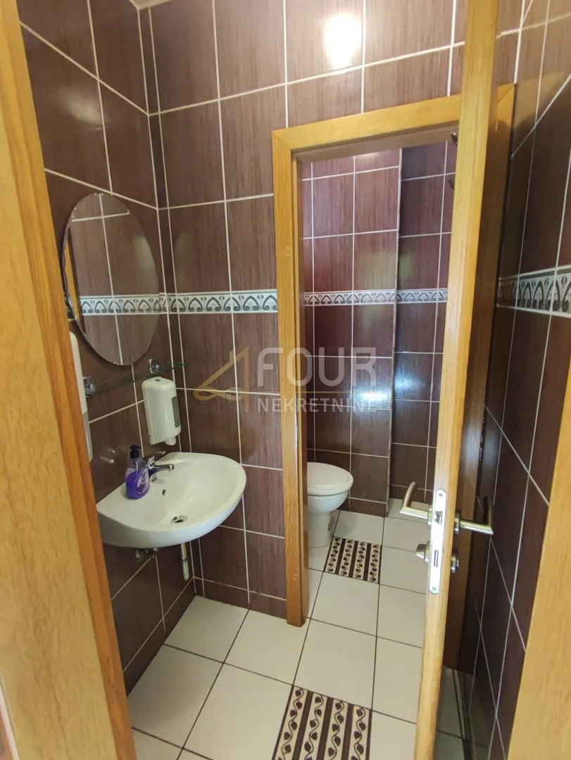 matulji - okolica, adaptirana kuća s 2 apartmana i poslovnim prostorom - slika 18