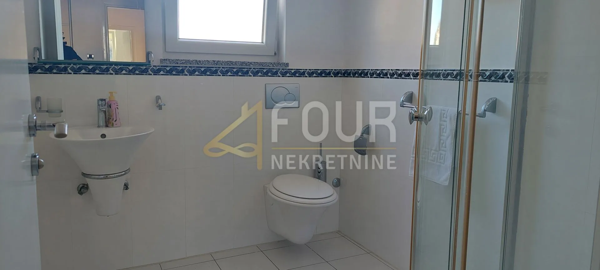 opatija, ičići, prostran stan 3s+db, terasa, 150m od mora! - slika 9