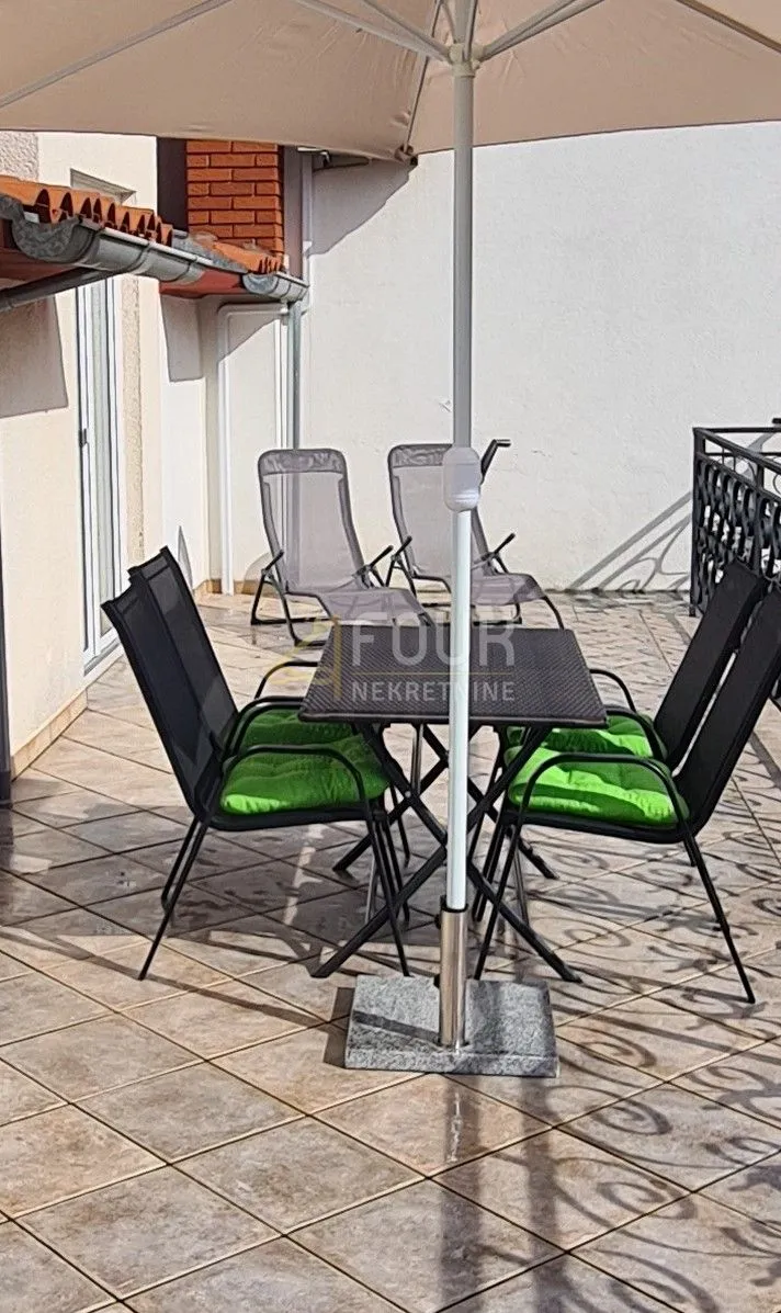 ista, rovinj, etaža s dva stana, 122m2, terasa i balkon - slika 12